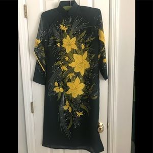 Kimono Black Yellow Gray Green & White